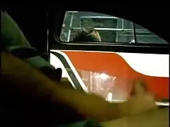 Três sexo pornô gratis paus em um burro mais uma máquina de sexo? Calma!