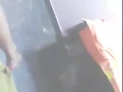 Irmã assistir vídeo pornô gratuito flagrada se masturbando e mostrou misericórdia